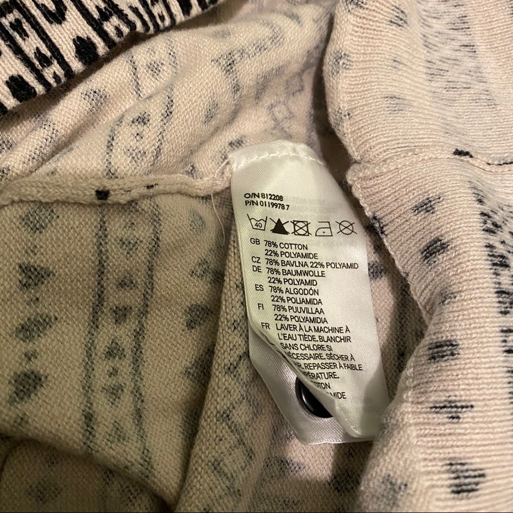 Patterned Cardigan - Picture 4 of 5